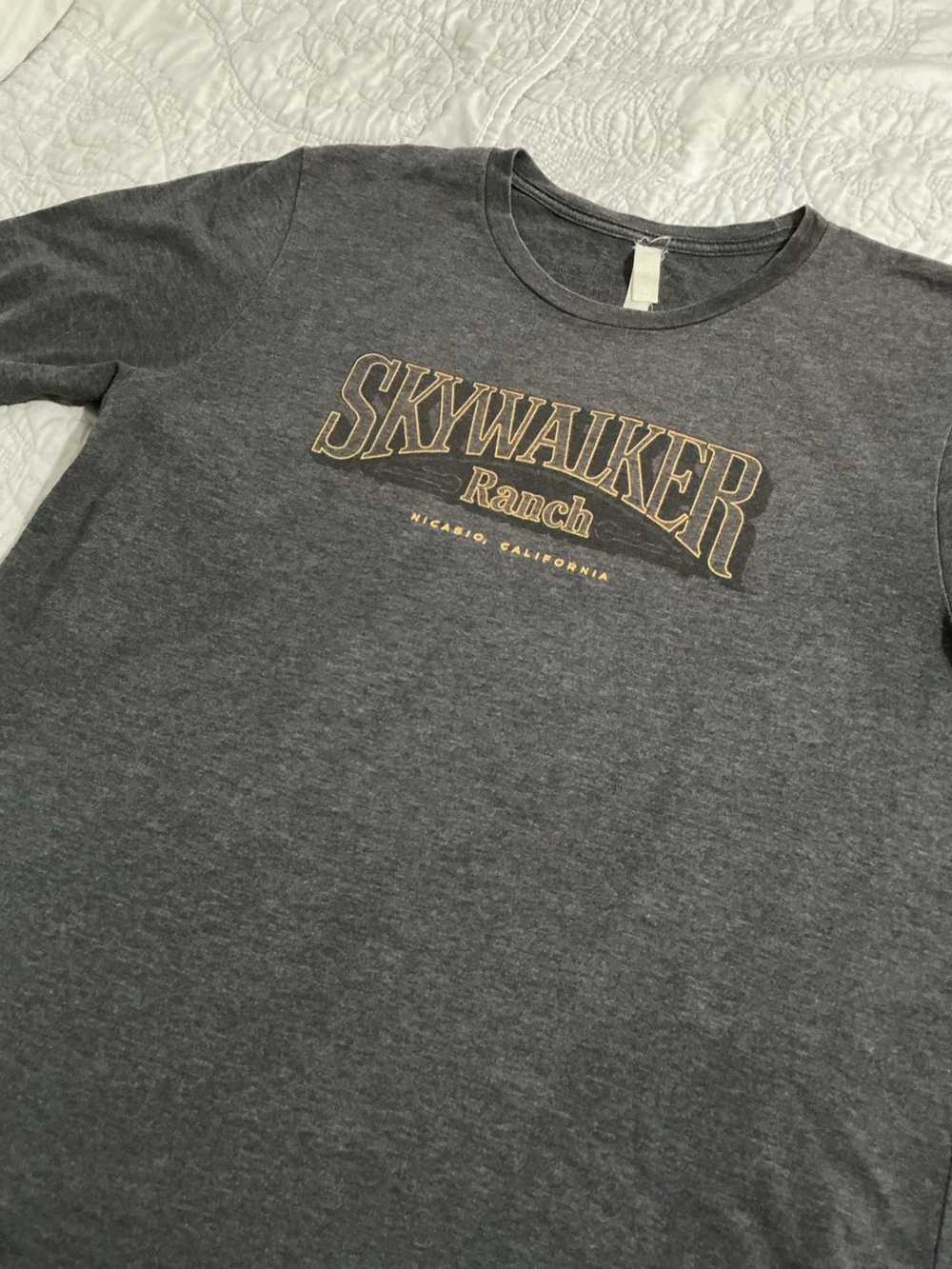 Official Skywalker Ranch T-Shirt Charcoal Gray Size L Lucasfilm Star Wars